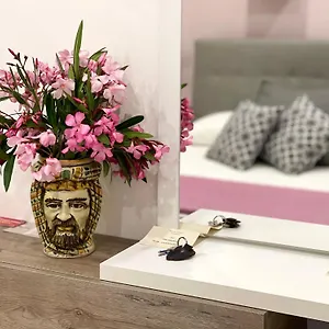  Holiday home Domus Cuseni